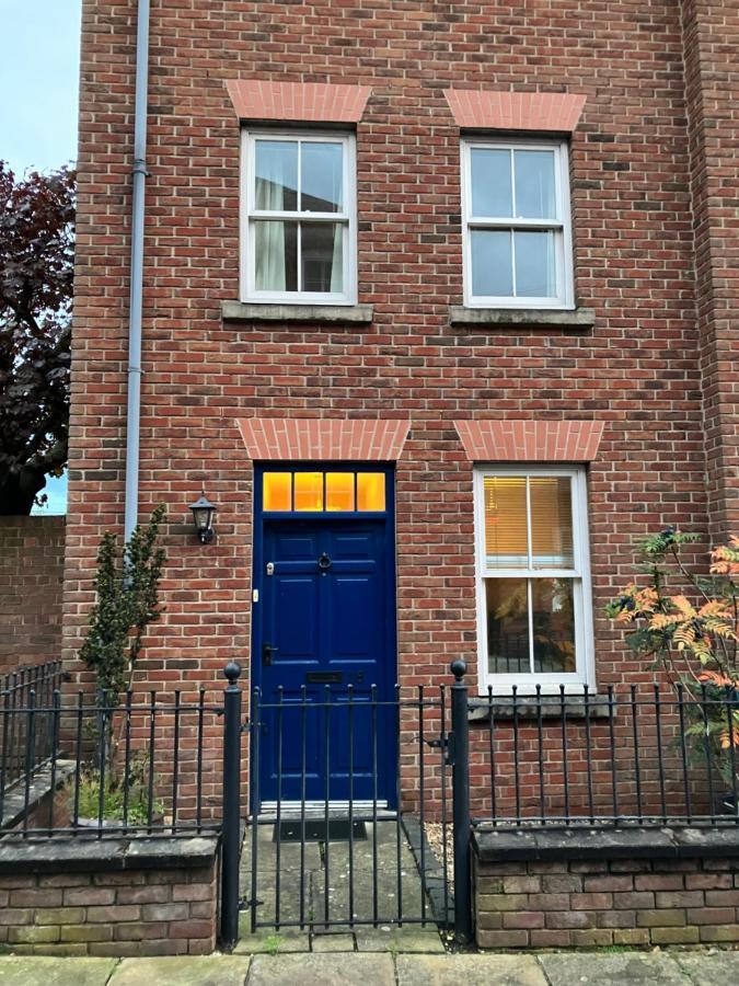 Central Chester Bedrooms Екстериор снимка